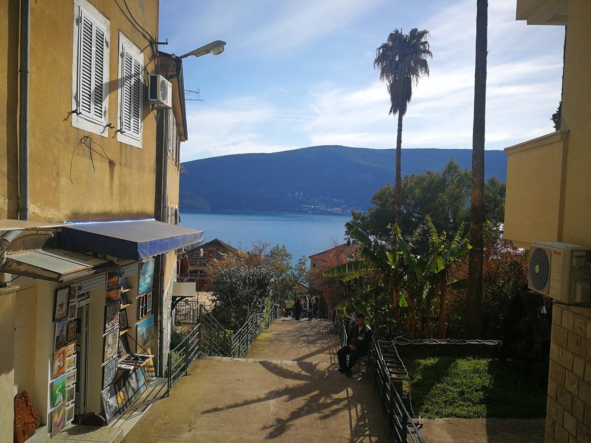 Apartments La Dolce Vita Herceg Novi Exterior foto